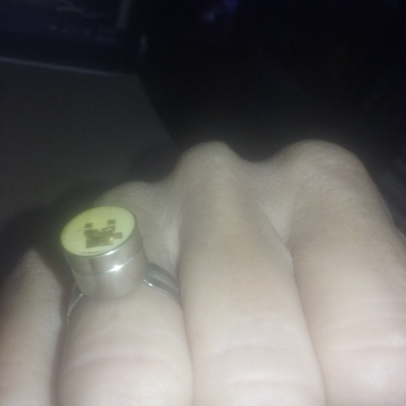 BUY ME!!! RING! - Picture 6 of 7